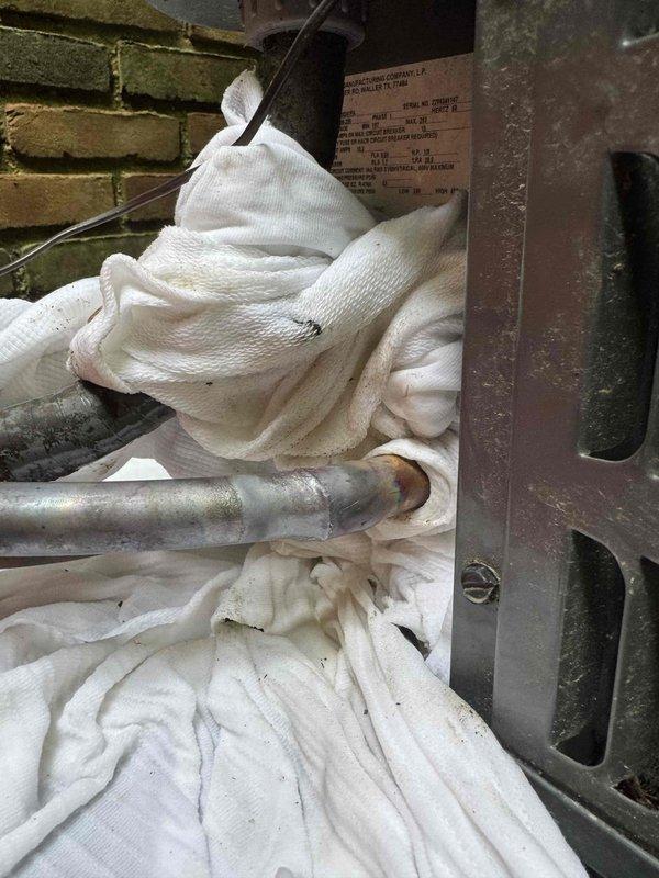 Performed comprehensive leak search on residential HVAC system. Inspected outdoor condensing unit and indoor refrigerant piping connections, utilizing leak detection methods to identify source of refrigerant loss. Applied absorbent materials around suspect piping areas to aid in leak isolation and verification.