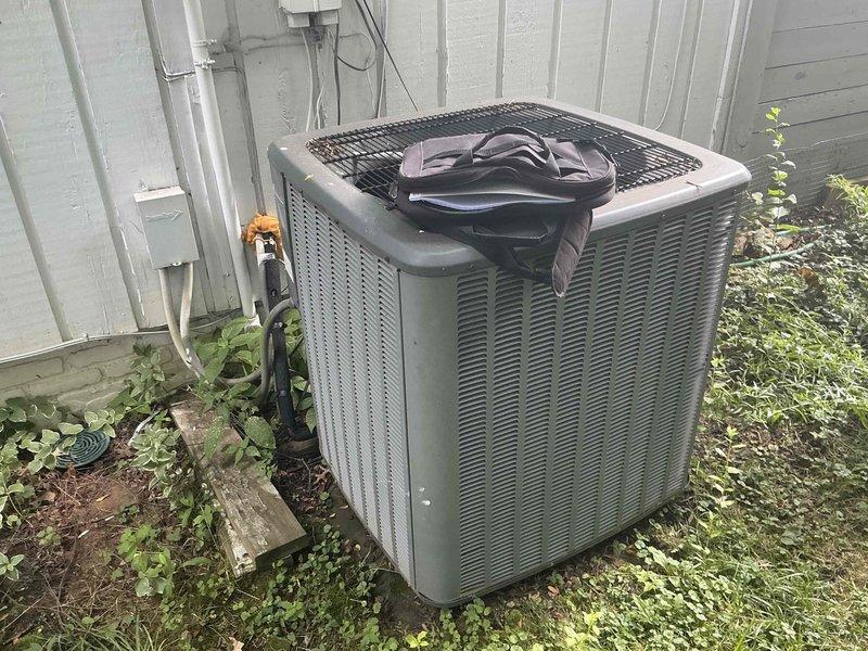 Performed comprehensive diagnostic evaluation of residential air conditioning system and presented replacement options to customer. Documented existing outdoor condenser unit condition, electrical connections, and system components through detailed photography. Provided professional assessment and buyback credit toward new equipment installation following diagnostic findings.