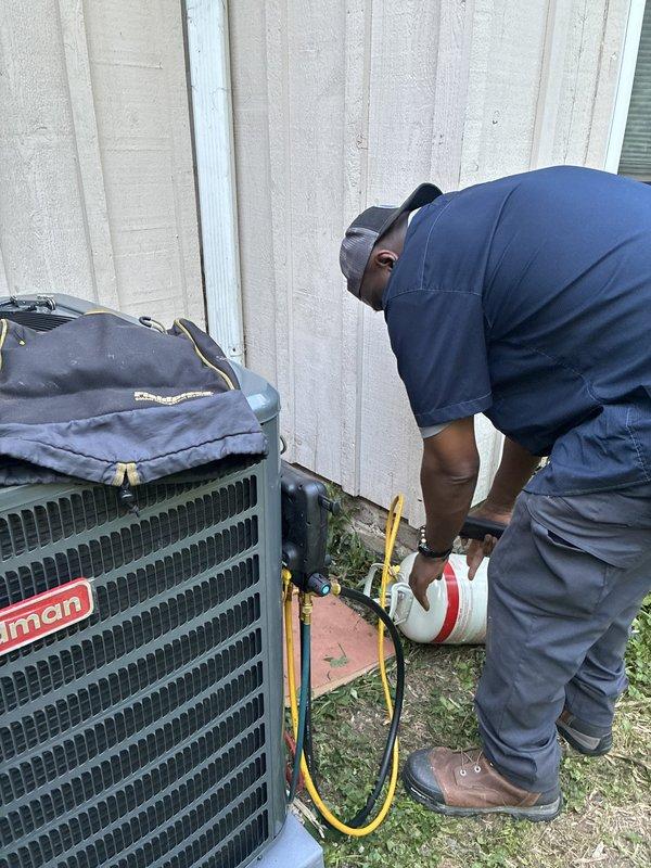 Completed full installation of Goodman brand air conditioning system at residential property. Performed system startup, refrigerant charging, and pressure testing using calibrated manifold gauges to verify proper superheat, subcooling, and operating pressures across both high and low sides of the system. All readings confirmed within manufacturer specifications for optimal performance and efficiency.