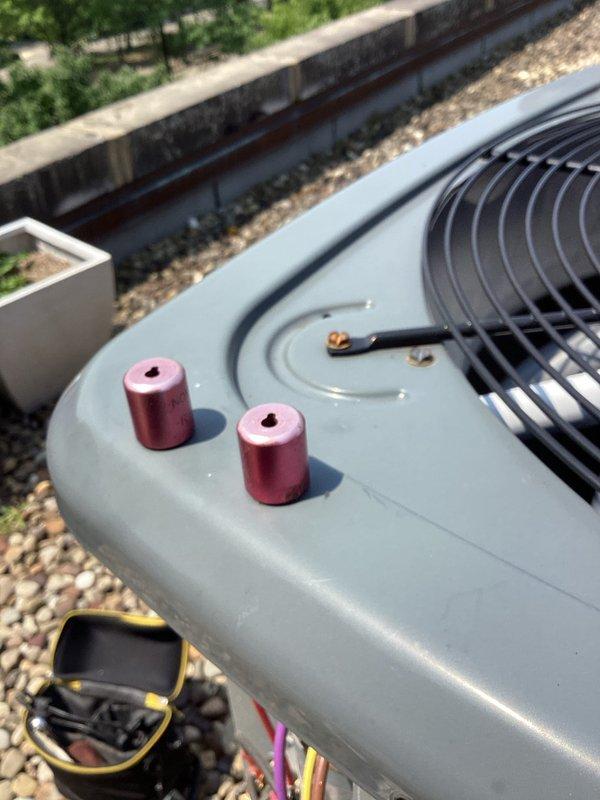 Responded to service call for air conditioning system maintenance. Replaced air filter with correct size filter as requested and activated cooling system for operation. Verified unit startup and confirmed proper system function using diagnostic equipment.