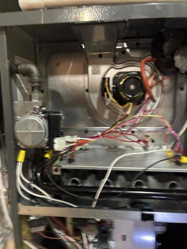 Completed scheduled cooling system maintenance on residential HVAC unit. Performed comprehensive inspection of air handler components including blower motor assembly, electrical connections, refrigerant lines, and control board. Verified proper operation of all mechanical and electrical components, checked wire connections at contactor and terminal blocks, and inspected actuator valve assembly. All systems found operating within normal parameters with no deficiencies noted.