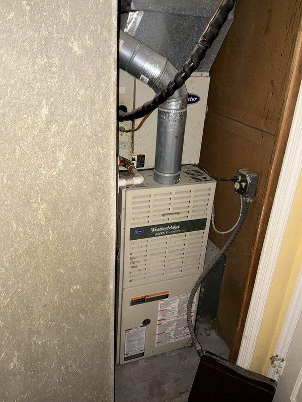 Completed comprehensive diagnostic evaluation and provided full HVAC system replacement options for condo unit equipped with existing Carrier WeatherMaker 9200A furnace. Assessed current equipment condition, ductwork configuration including flexible ducting and plenum connections, and thermostat functionality. Presented multiple replacement system solutions tailored to the space constraints and mechanical room layout of the condominium building.