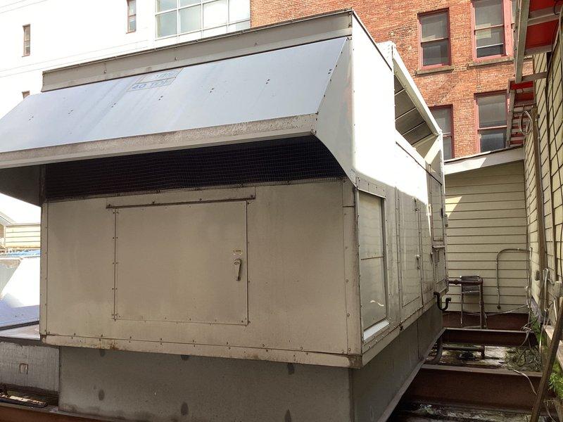 Performed routine maintenance inspection on commercial rooftop gravity furnace unit at restaurant facility per customer request. Conducted thorough operational assessment of the HVAC system, verified proper functioning of all components, and confirmed unit is operating within manufacturer specifications.