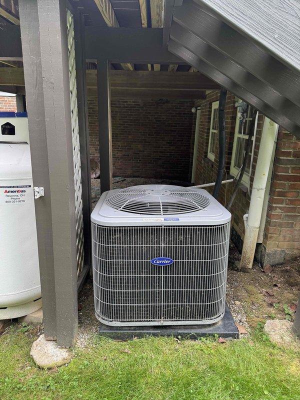 Responded to service call for malfunctioning thermostat. Upon inspection, diagnosed faulty thermostat wiring and corrected electrical connections at the HVAC system. Verified proper operation of the Carrier outdoor condensing unit and confirmed system functionality. All equipment tested and operating within normal parameters.