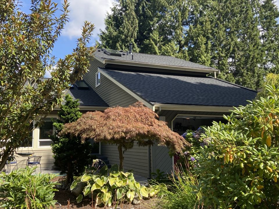North Vancouver, BC - Roof replacement in North Delta by Crown Roofing Ltd. Updated bungalow in the Sunshine Hills area. GAF Timberline HD Lifetime shingles in Charcoal. Silver Pledge Lifetime Warranty. Continuous intake and exhaust venting. New Columbia Skylights supplied and installed. Independently inspected and approved. #DeltaRoofer North Vancouver, BC - Roof replacement in North Delta by Crown Roofing Ltd. Updated bungalow in the Sunshine Hills area. GAF Timberline HD Lifetime shingles in Charcoal. Silver Pledge Lifetime Warranty. Continuous intake and exhaust venting. New Columbia Skylights supplied and installed. Independently inspected and approved. #DeltaRoofer