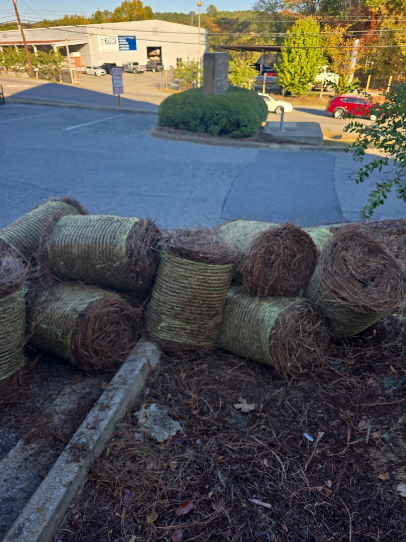 Birmingham, AL - Pinestraw Delivery Birmingham, AL - Pinestraw Delivery