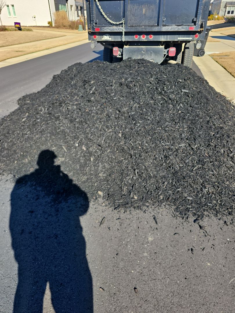 Black Hardwood Mulch Delivery
