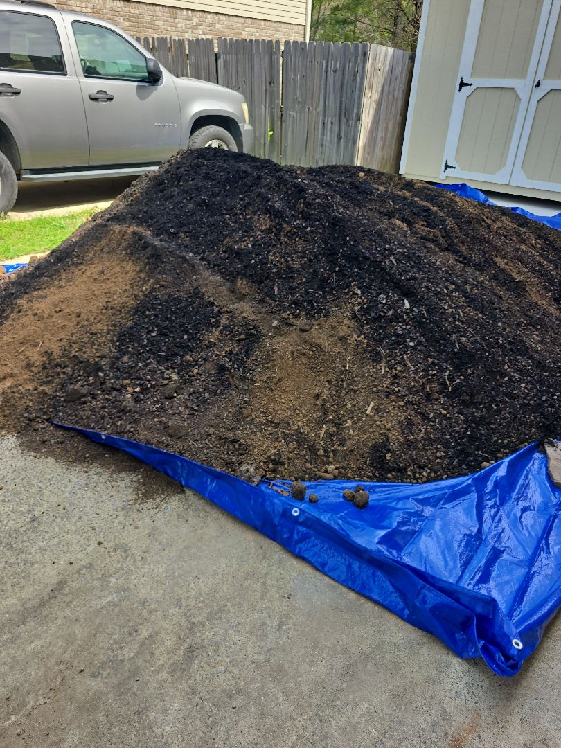 Screened Top Soil/Soil Conditioner