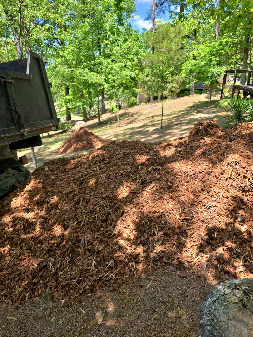 Pine Mulch Delivery