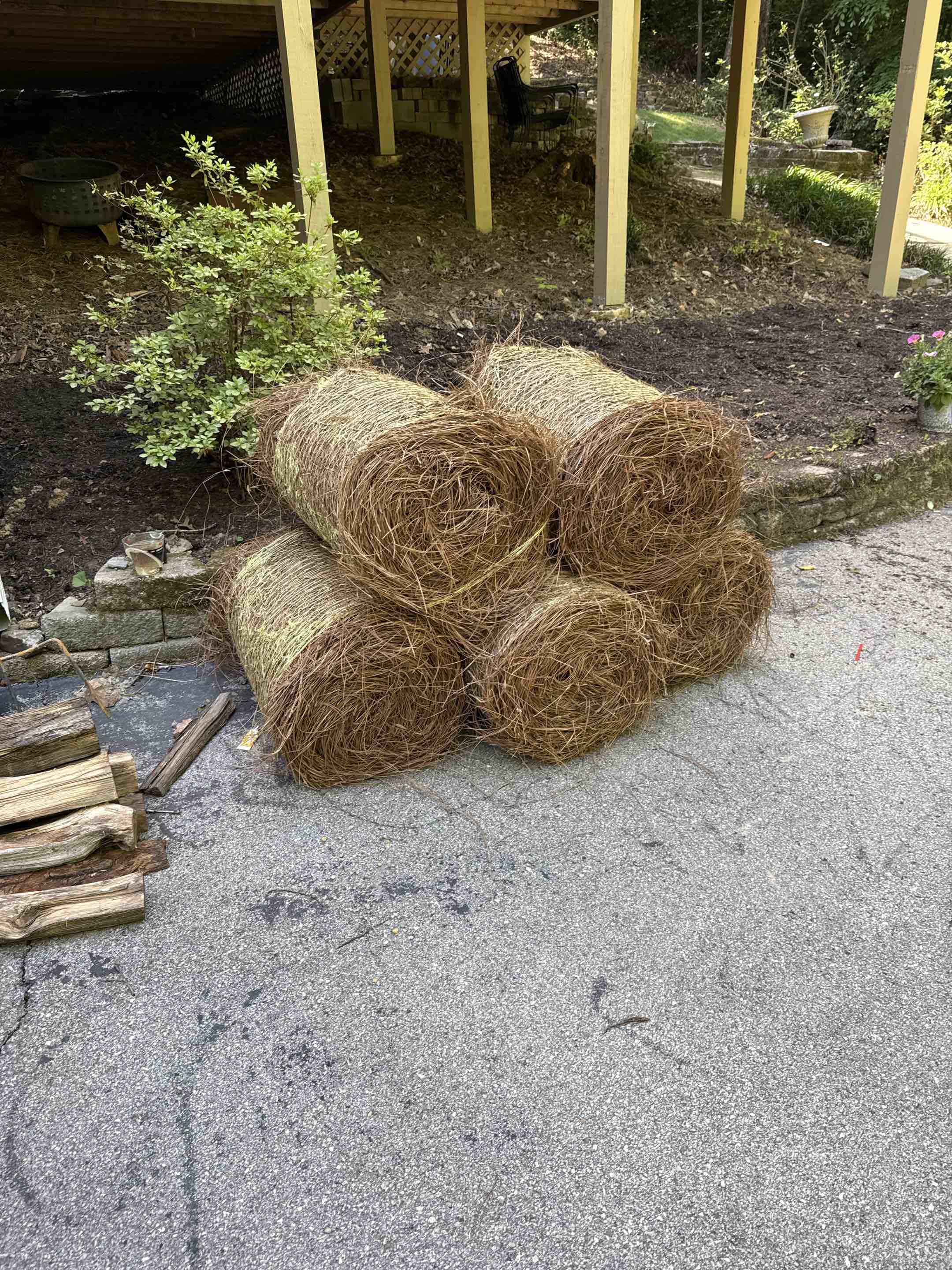 Pine straw delivered to Homewood