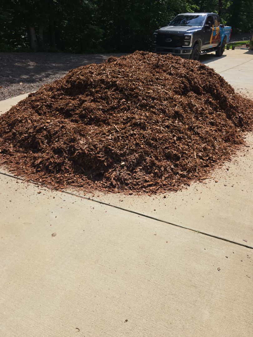 Pine Mulch Delivery