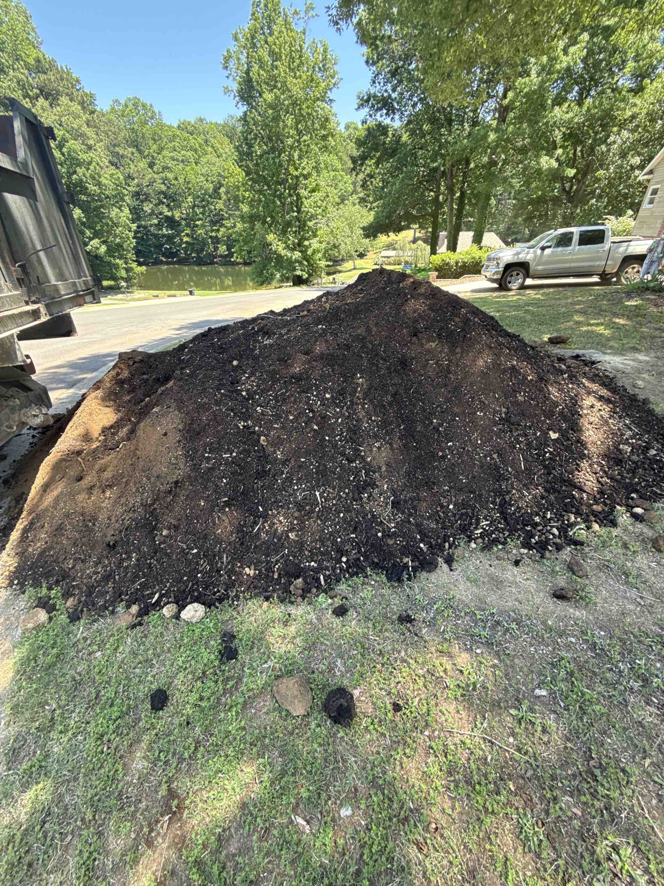 Topsoil and soil conditioner mix delivered to Hoover 