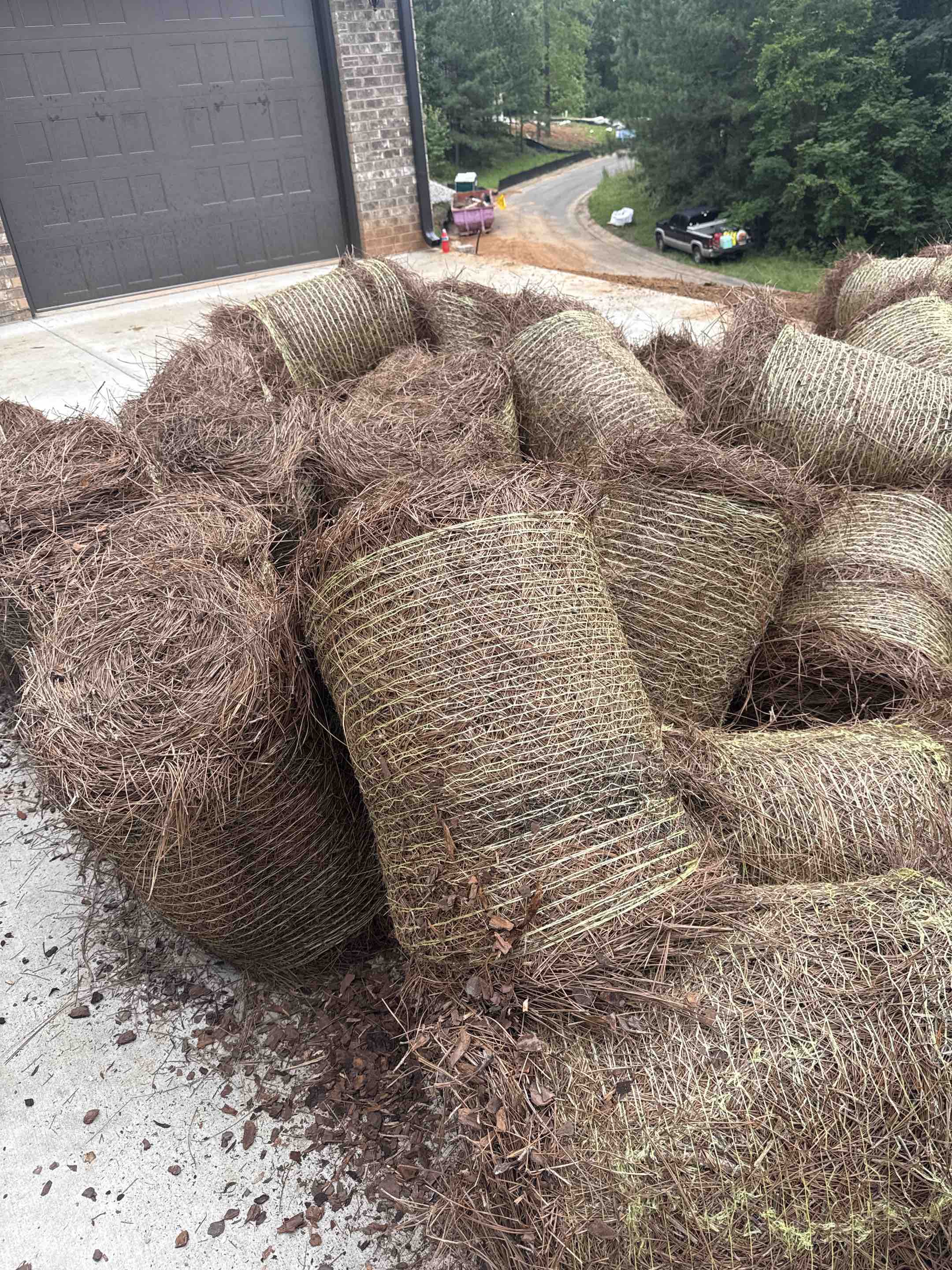 Pine straw delivered to Trussville