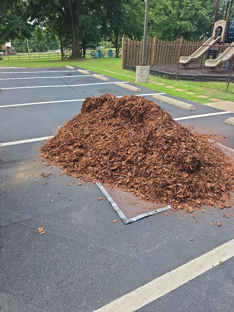 Pine Mulch Delivery