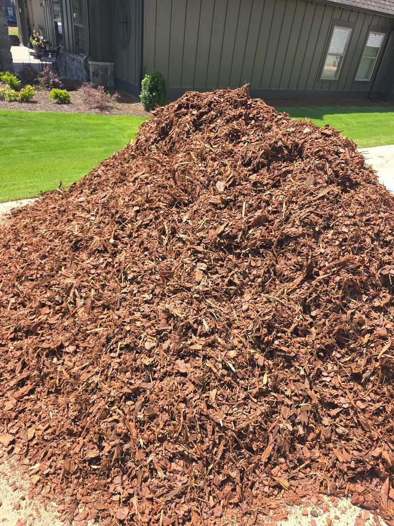 Pine Mulch Delivery