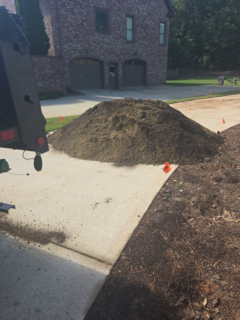 Screened Top Soil/Soil Conditioner Mix