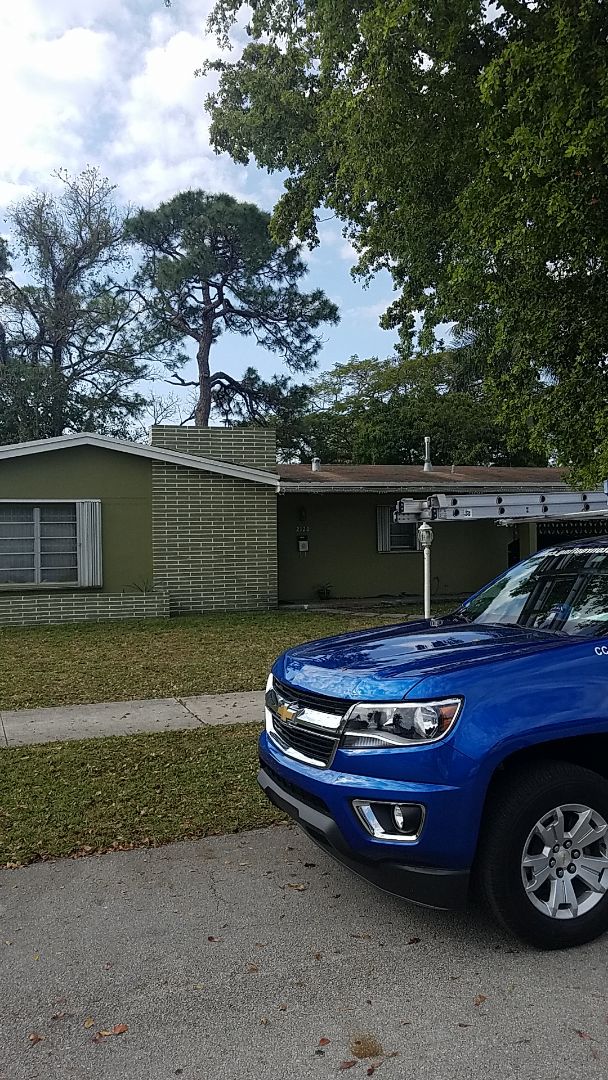 Miami Gardens, FL - Shingle roof leak repair estimate by Earl Johnston Roofing Company Miami Gardens, FL - Shingle roof leak repair estimate by Earl Johnston Roofing Company