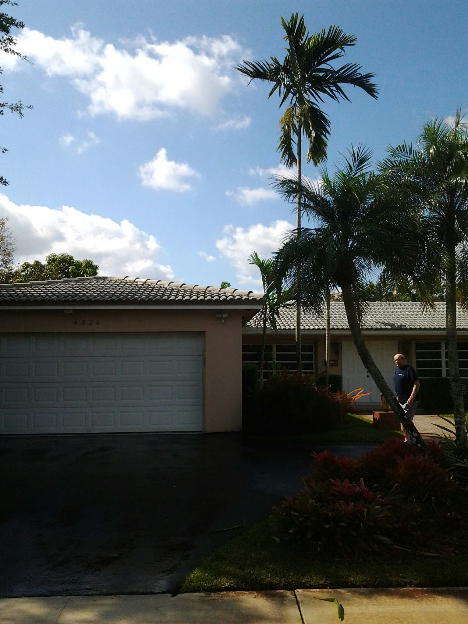 Oakland Park, FL - Roofacide roof Oakland Park, FL - Roofacide roof