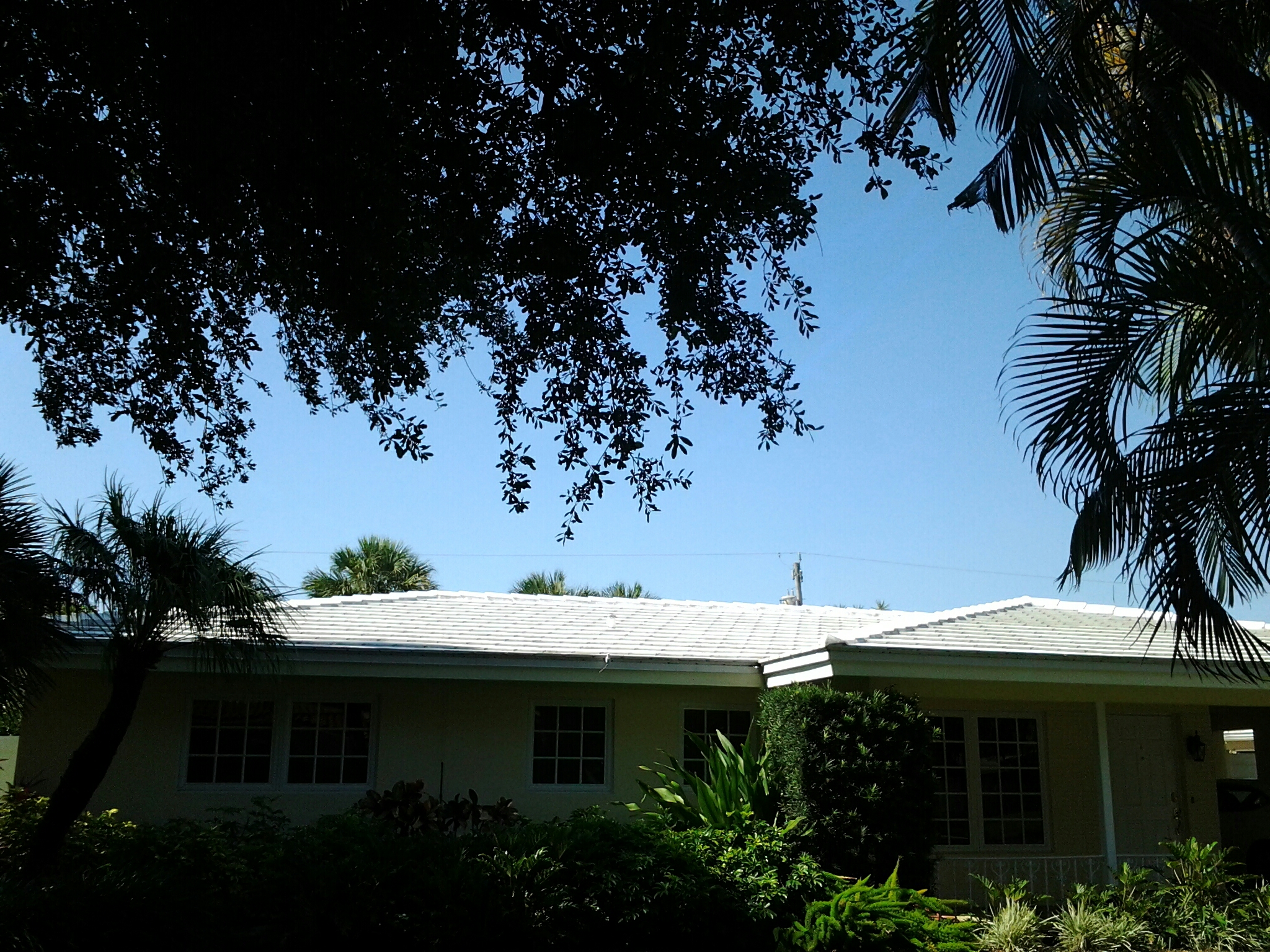 Pompano Beach, FL - Replace 10 broken tiles fix mug work around ridges Pompano Beach, FL - Replace 10 broken tiles fix mug work around ridges