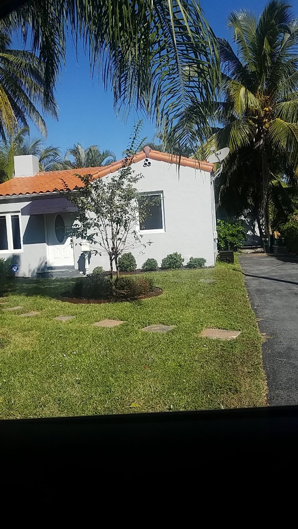Miami Shores, FL - Flat roof replacement estimate by Aj from Earl Johnston Roofing Company Miami Shores, FL - Flat roof replacement estimate by Aj from Earl Johnston Roofing Company