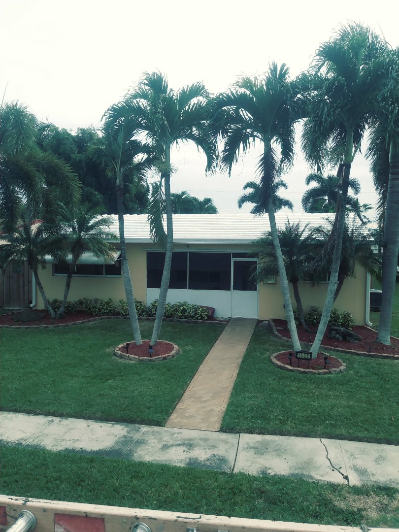 Hollywood, FL - Finished eagle bel air concrete flat roof tile and flat roof by earl w Johnston roofing llc Hollywood, FL - Finished eagle bel air concrete flat roof tile and flat roof by earl w Johnston roofing llc