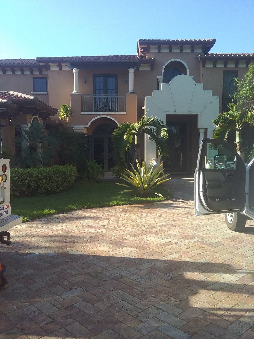 Pinecrest, FL - Roof tile repair in the city of Pinecrest Florida this repairs being done by Earl W Johnston roofing company Tony Casey Oliver Sam and Alexia are you repair technicians Pinecrest, FL - Roof tile repair in the city of Pinecrest Florida this repairs being done by Earl W Johnston roofing company Tony Casey Oliver Sam and Alexia are you repair technicians