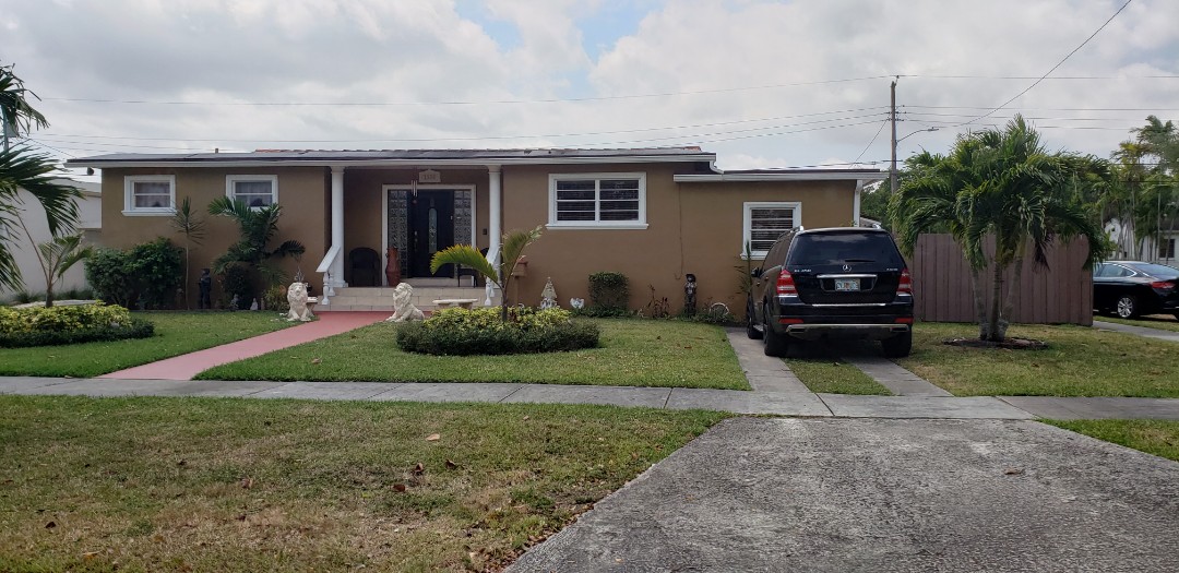 Miami Springs, FL - Tile roof leak repair estimate in Miami Springs Florida by Mike Wilde of Earl Johnston Roofing Miami Springs, FL - Tile roof leak repair estimate in Miami Springs Florida by Mike Wilde of Earl Johnston Roofing