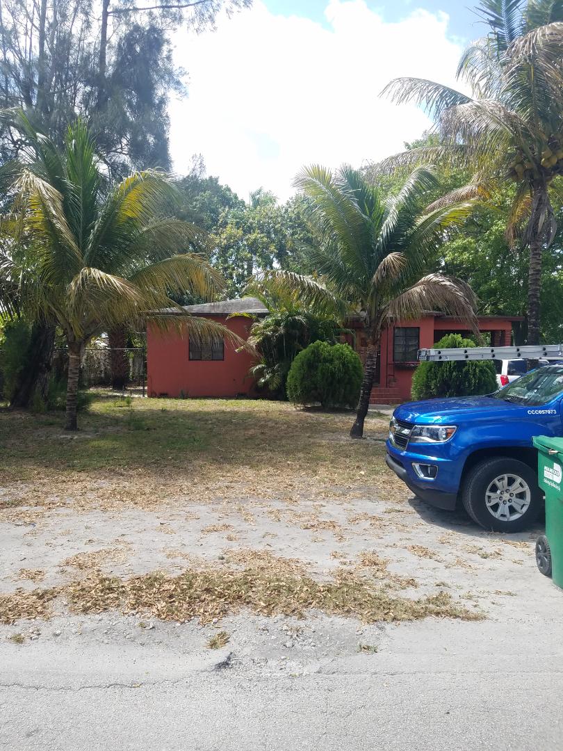 Opa-locka, FL - Shingle and flat roof replacement estimate by Aj from Earl Johnston Roofing Opa-locka, FL - Shingle and flat roof replacement estimate by Aj from Earl Johnston Roofing