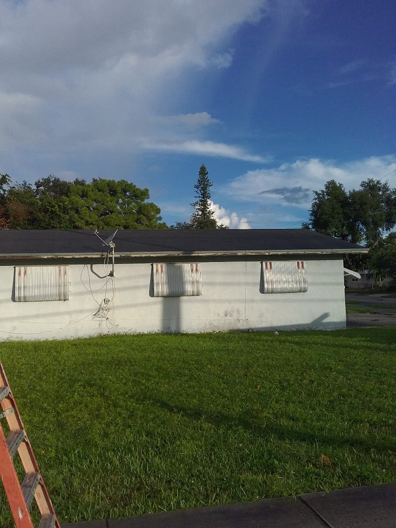 West Park, FL - Fascia Repair in West Park by Oliver, Alexis, Israel and Duane from Earl W Johnston Roofing West Park, FL - Fascia Repair in West Park by Oliver, Alexis, Israel and Duane from Earl W Johnston Roofing