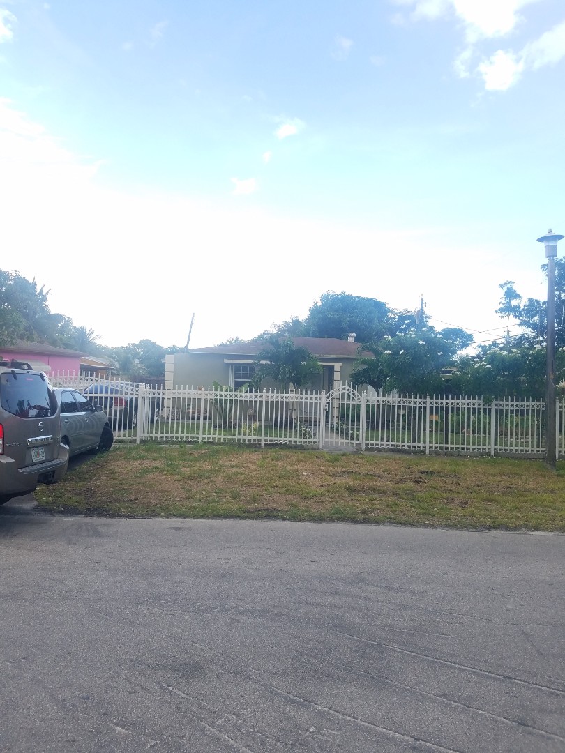 North Miami, FL - Gaf timberline HDZ shingles roof replacement estimate by Aj from Earl Johnston Roofing Company North Miami, FL - Gaf timberline HDZ shingles roof replacement estimate by Aj from Earl Johnston Roofing Company
