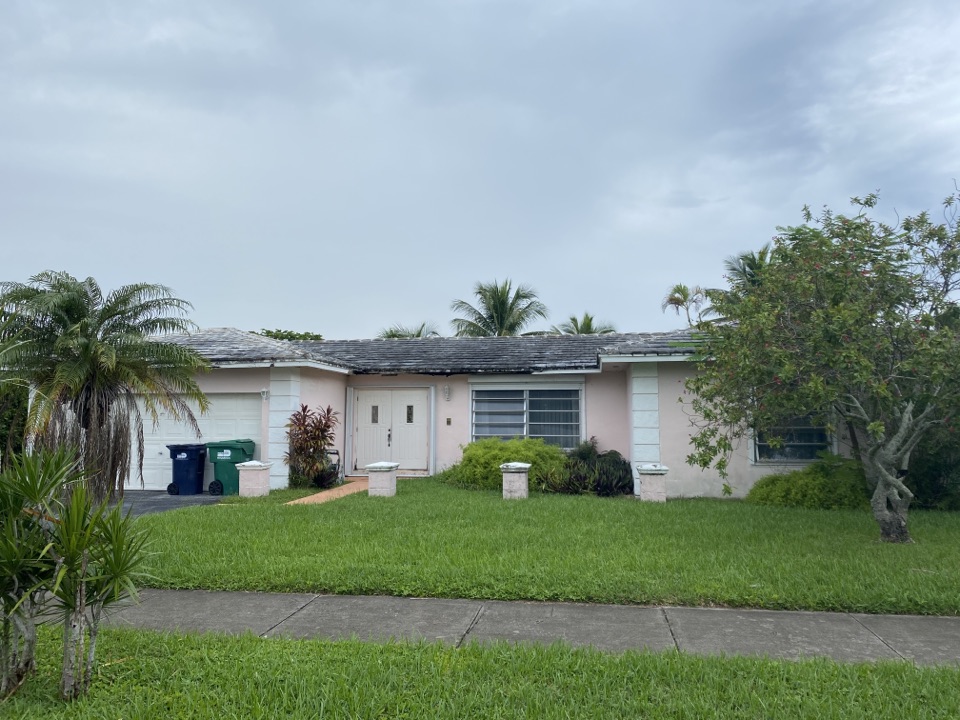 Cutler Bay, FL - Tile, Shingle and Flat ReRoof Estimate / Earl W Johnston Roofing / Eric Suarez / 954-989-7794 / Se Habla Espanol Cutler Bay, FL - Tile, Shingle and Flat ReRoof Estimate / Earl W Johnston Roofing / Eric Suarez / 954-989-7794 / Se Habla Espanol