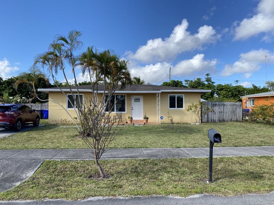 West Park, FL - Timberline HDZ Shingle & Flat ReRoof Estimate / Earl W Johnston Roofing / (954)-989-7794 / Eric Suarez / Se Habla Espanol West Park, FL - Timberline HDZ Shingle & Flat ReRoof Estimate / Earl W Johnston Roofing / (954)-989-7794 / Eric Suarez / Se Habla Espanol