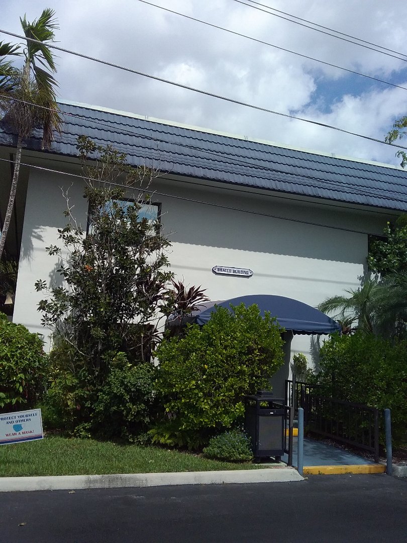 Dania Beach, FL - Repair flat roof by Alexis, Oliver, Israel and Duane from early w Johnson roofing Dania Beach, FL - Repair flat roof by Alexis, Oliver, Israel and Duane from early w Johnson roofing