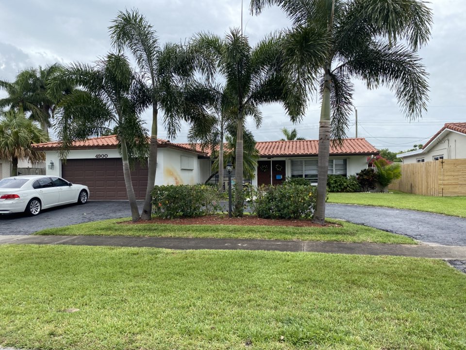 Cement Tile Roof Repair Estimate / Fascia Repair Estimate / Tile Roof Cleaning / Earl W Johnston Roofing / 954-989-7794 / Eric Suarez / Se Habla Espanol Cement Tile Roof Repair Estimate / Fascia Repair Estimate / Tile Roof Cleaning / Earl W Johnston Roofing / 954-989-7794 / Eric Suarez / Se Habla Espanol