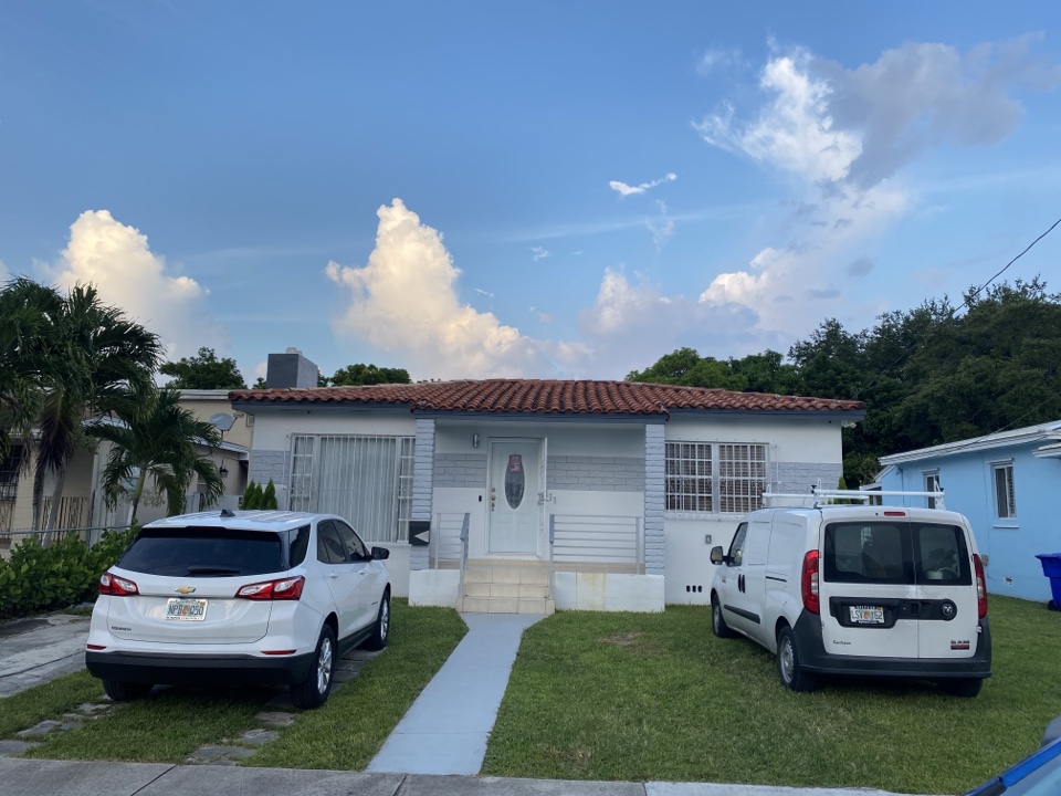 Boral Concrete Tile ReRoof Estimate / Earl W Johnston Roofing / (954)-989-7794 / Eric Suarez / Se Habla Espanol Boral Concrete Tile ReRoof Estimate / Earl W Johnston Roofing / (954)-989-7794 / Eric Suarez / Se Habla Espanol