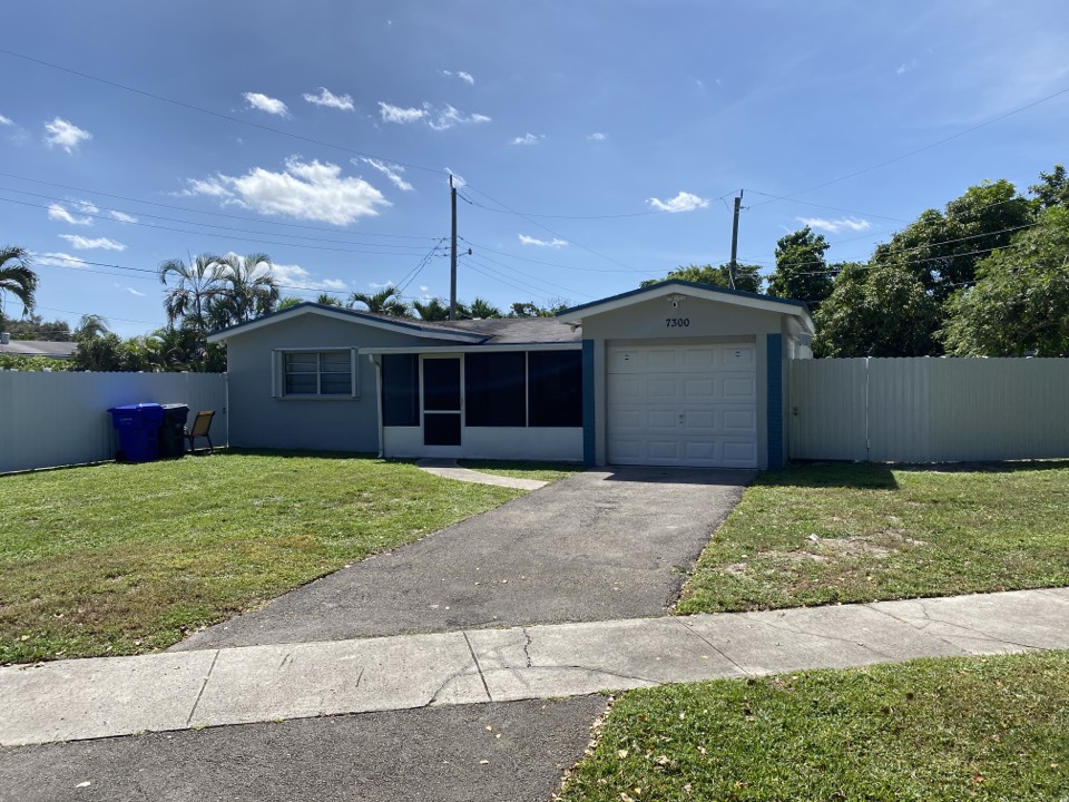 Timberline HDZ Shingle & Flat ReRoof Estimate / Earl W Johnston Roofing / (954)-989-7794 / Eric Suarez / Se Habla Espanol Timberline HDZ Shingle & Flat ReRoof Estimate / Earl W Johnston Roofing / (954)-989-7794 / Eric Suarez / Se Habla Espanol