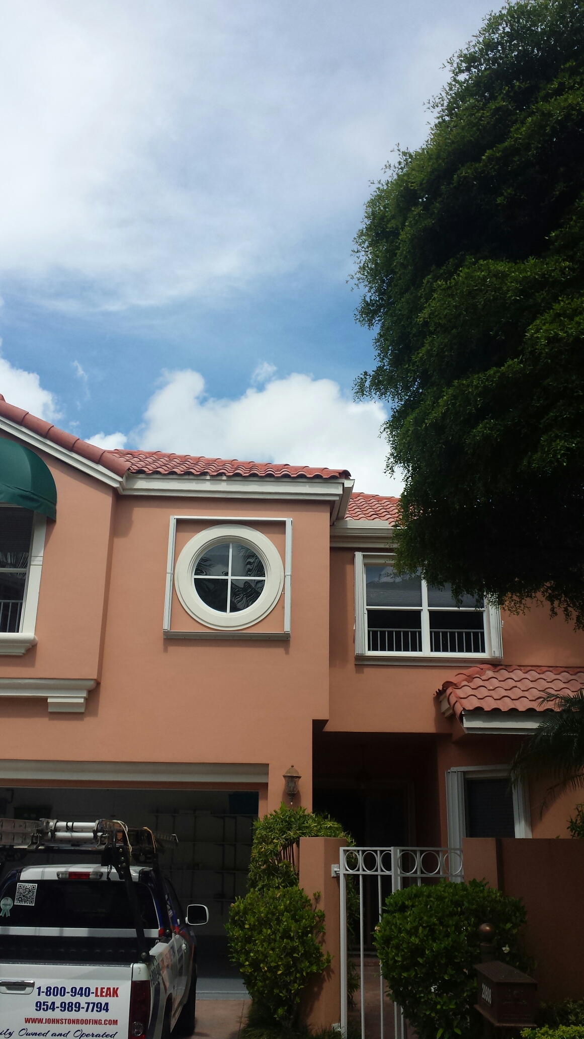 Aventura, FL - Tile roof repair estimate at Aventura Aventura, FL - Tile roof repair estimate at Aventura
