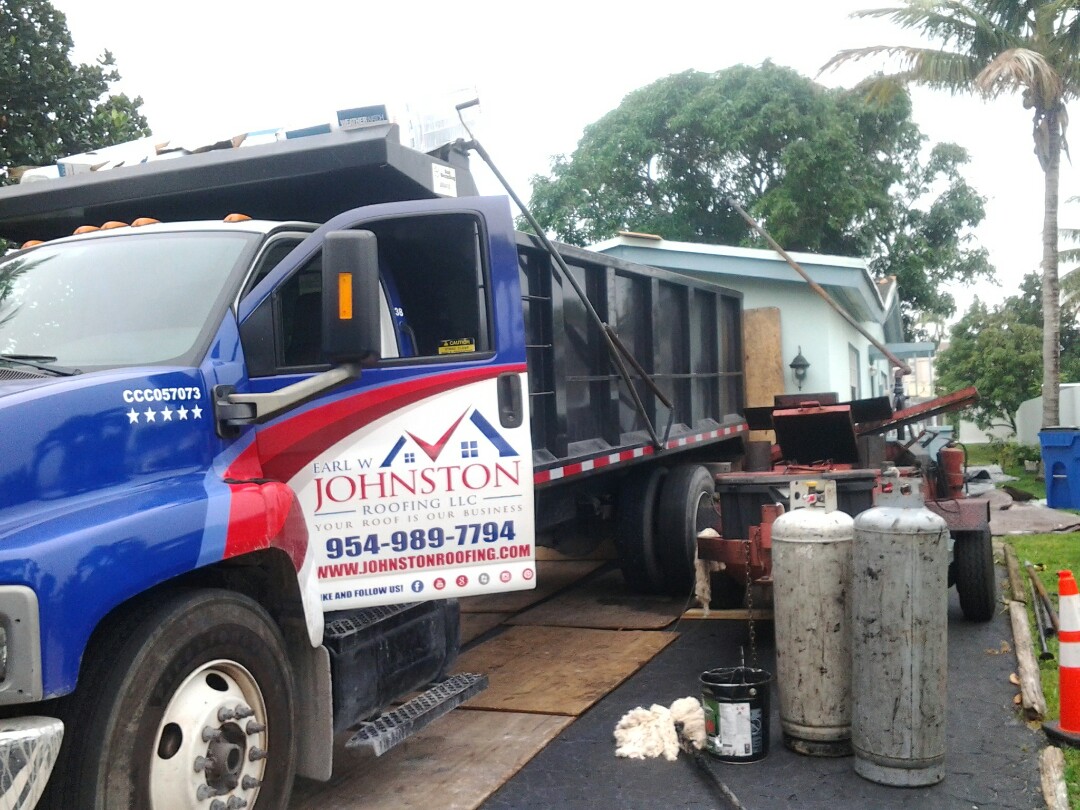Lauderdale Lakes, FL - Starting a 18sq shingle reroof in Lauderdale Lake, by Earl W. JOHNSTON ROOFING. Lauderdale Lakes, FL - Starting a 18sq shingle reroof in Lauderdale Lake, by Earl W. JOHNSTON ROOFING.