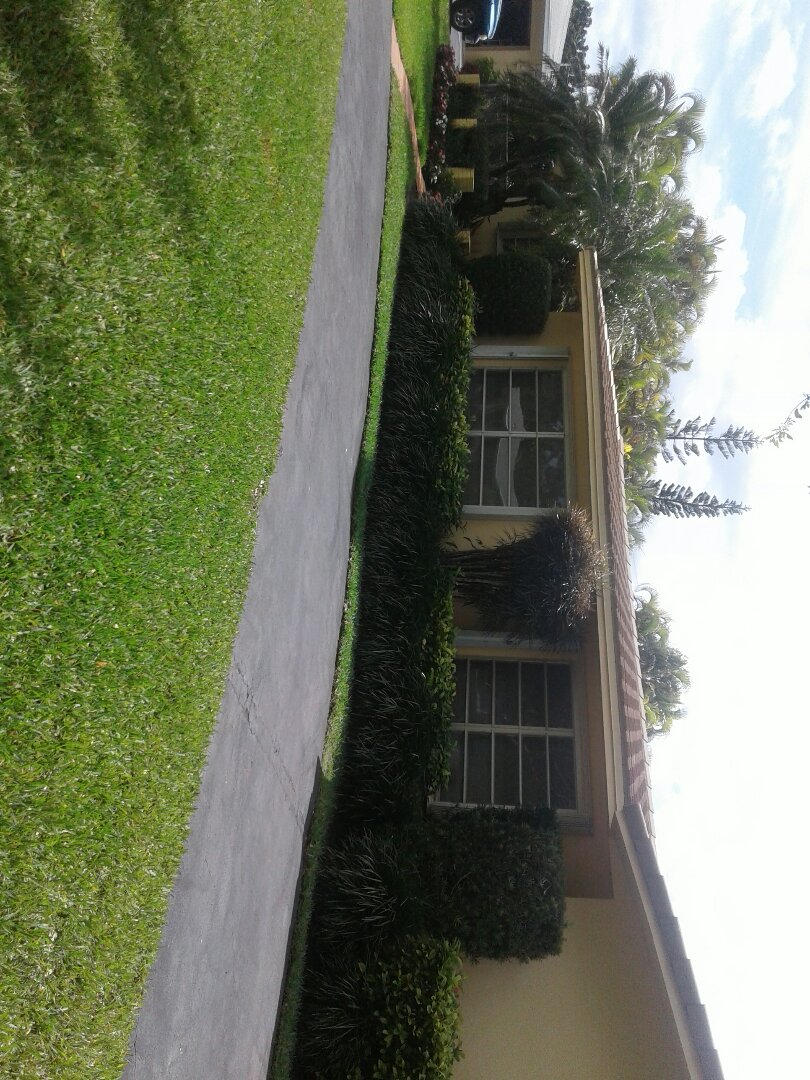 Palmetto Bay, FL - Roof repair in the city of Palmetto Bay this repair is being done by Earl W Johnston roofing company Tony and Jose are you repair technicians Palmetto Bay, FL - Roof repair in the city of Palmetto Bay this repair is being done by Earl W Johnston roofing company Tony and Jose are you repair technicians