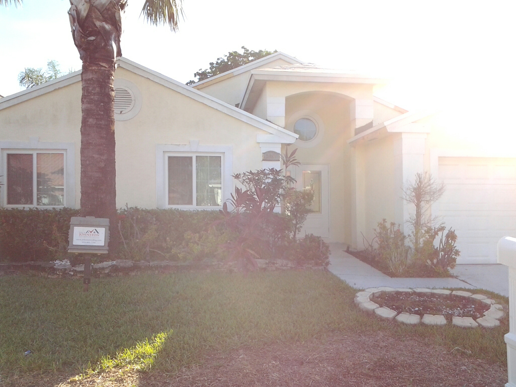 Deerfield Beach, FL - Brandon and Gary applying stucco Deerfield Beach, FL - Brandon and Gary applying stucco