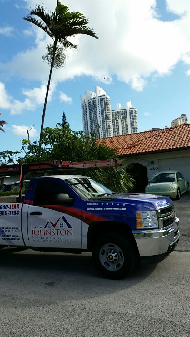 Sunny Isles Beach, FL - Estimating a roof leak and Sunny Isles on a roof tile Sunny Isles Beach, FL - Estimating a roof leak and Sunny Isles on a roof tile