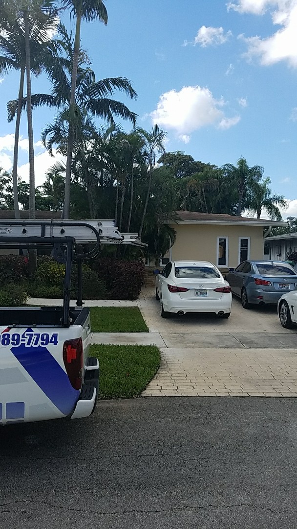 Opa-locka, FL - Shingle roof leak repair estimate by Earl johnston roofing Opa-locka, FL - Shingle roof leak repair estimate by Earl johnston roofing