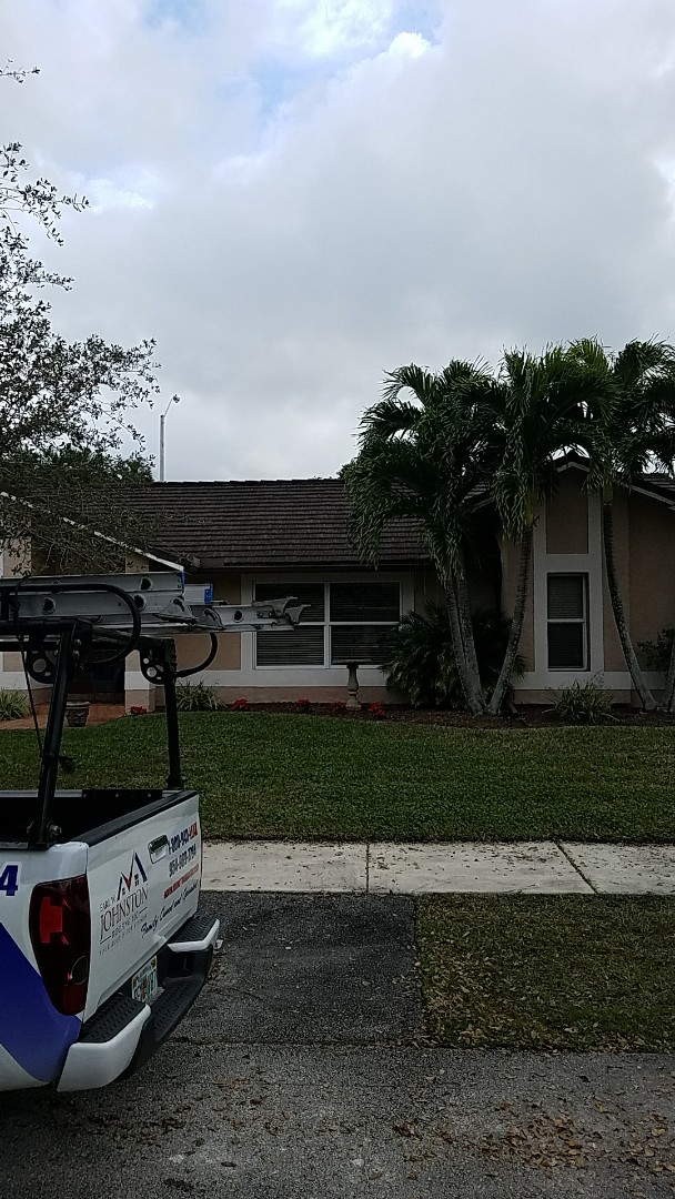 Coconut Creek, FL - Tile roof replacement estimate by Earl Johnston Roofing Coconut Creek, FL - Tile roof replacement estimate by Earl Johnston Roofing