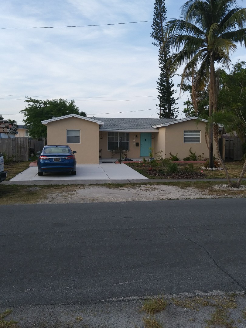 Dania Beach, FL - Finished gaf timberline shingle and flat roof by earl w johnston roofing llc Dania Beach, FL - Finished gaf timberline shingle and flat roof by earl w johnston roofing llc