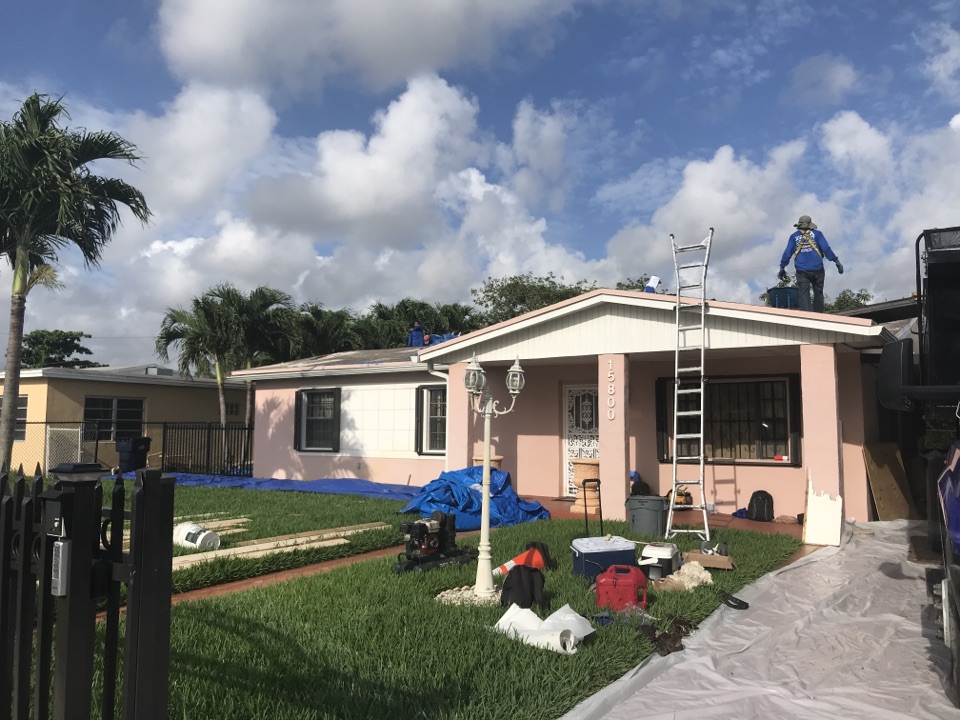 Opa-locka, FL - Shingle and flat re roof in Miami Gardens Opa-locka, FL - Shingle and flat re roof in Miami Gardens
