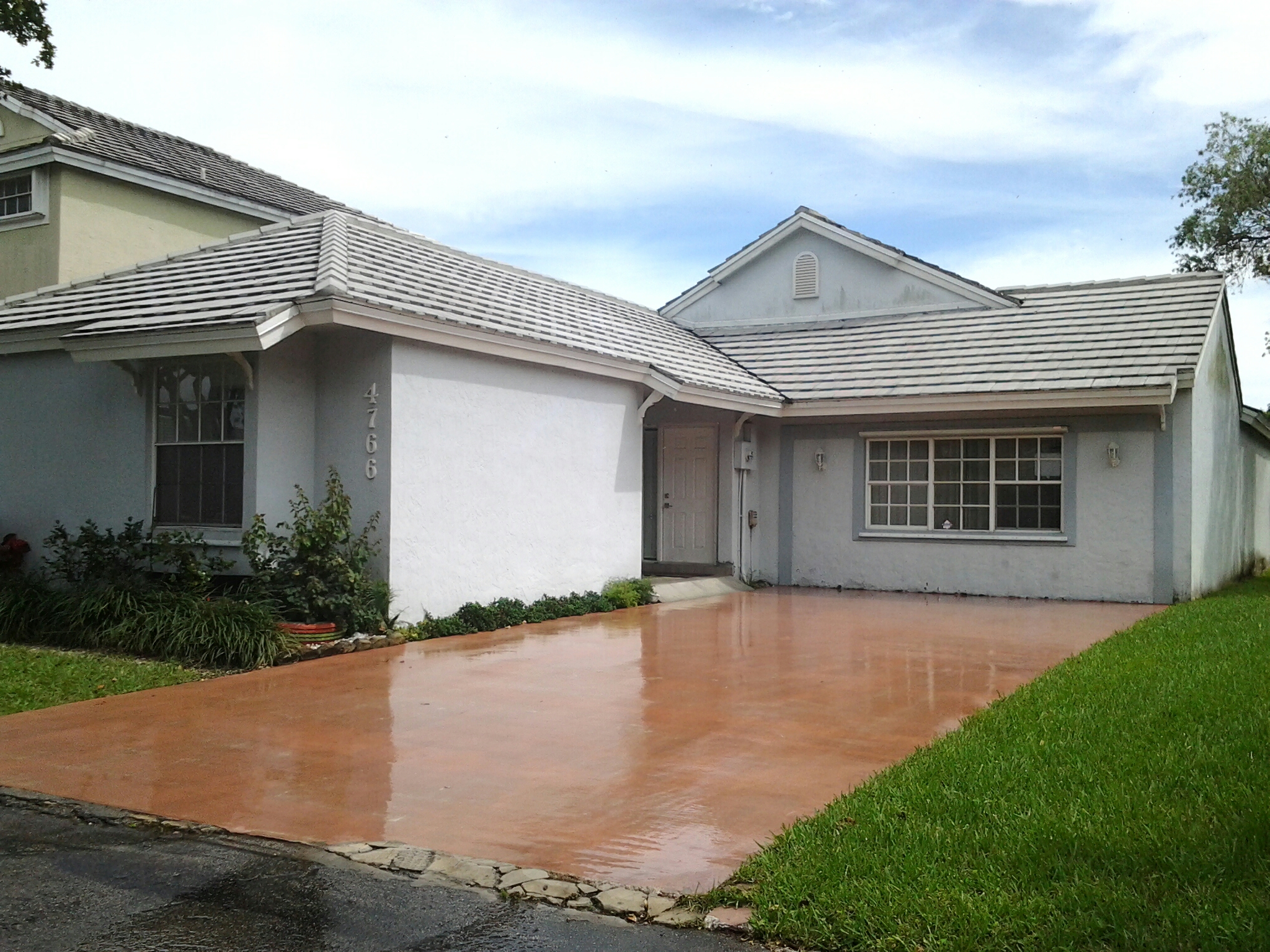 Doral, FL - Brandon and Gary applied roof a cide Doral, FL - Brandon and Gary applied roof a cide