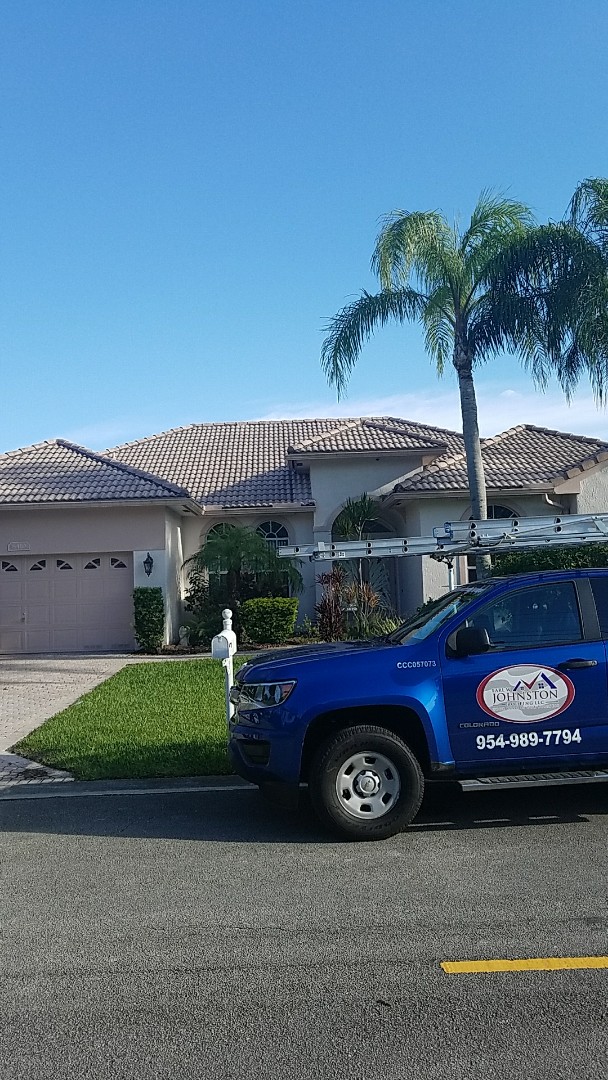 Pompano Beach, FL - Tile roof leak repair estimate by Earl Johnston Roofing Your Full Service Roofing Company Pompano Beach, FL - Tile roof leak repair estimate by Earl Johnston Roofing Your Full Service Roofing Company