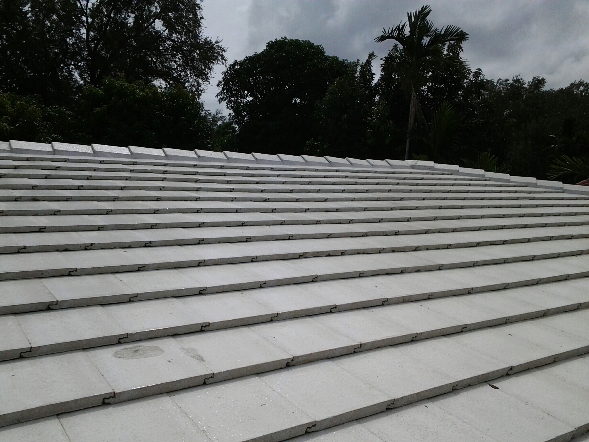 Miami Shores, FL - Clean roof Miami Shores, FL - Clean roof