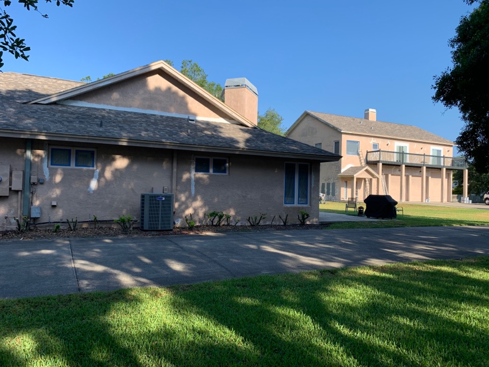 Prep work done ready to start paint on this beautiful property. With premier painting and coating call for your free estimate 727-440-9393  interior exterior residential or commercial