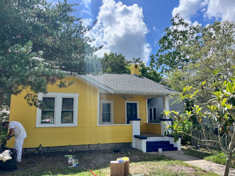 Last-minute touchups to brighten up this beautiful home with Premier Painting and Coating call for your free estimate (727)440-9393 drywall repairs, stucco repairs, interior, exterior residential commercial, and cabinetry painting